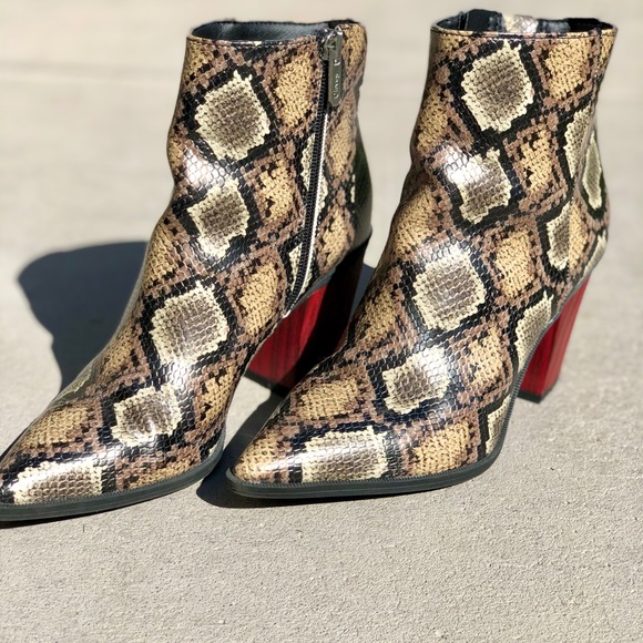 Circus by Sam Edelman ‘Cornell’ Bootie - Picture 3 of 4